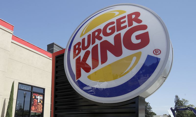 Video of Burger King Employee Cleaning Tables with Mop goes Viral