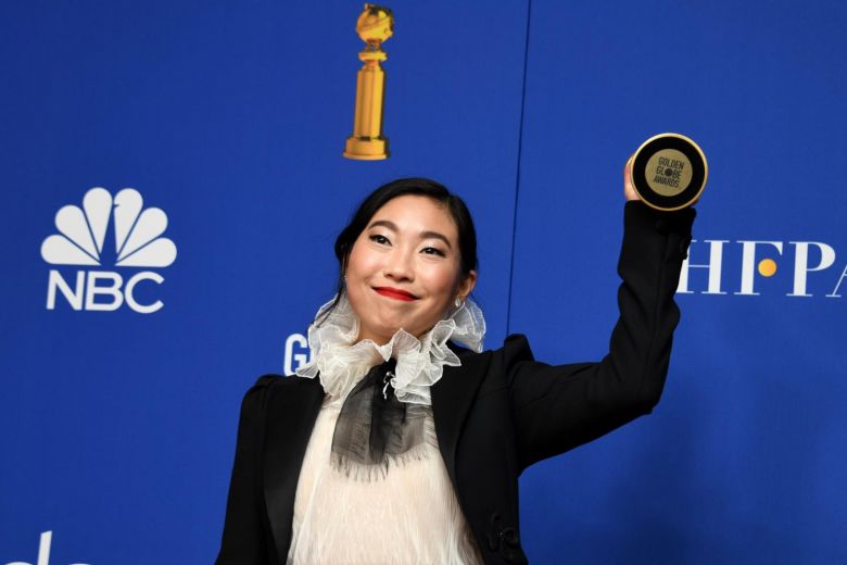 Awkwafina Becomes First Asian-American to Win Best Actress at Golden Globes