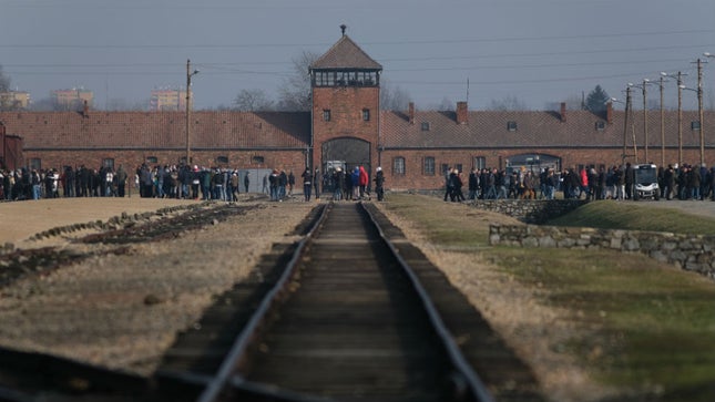 Amazon removes Auschwitz Christmas ornaments from site